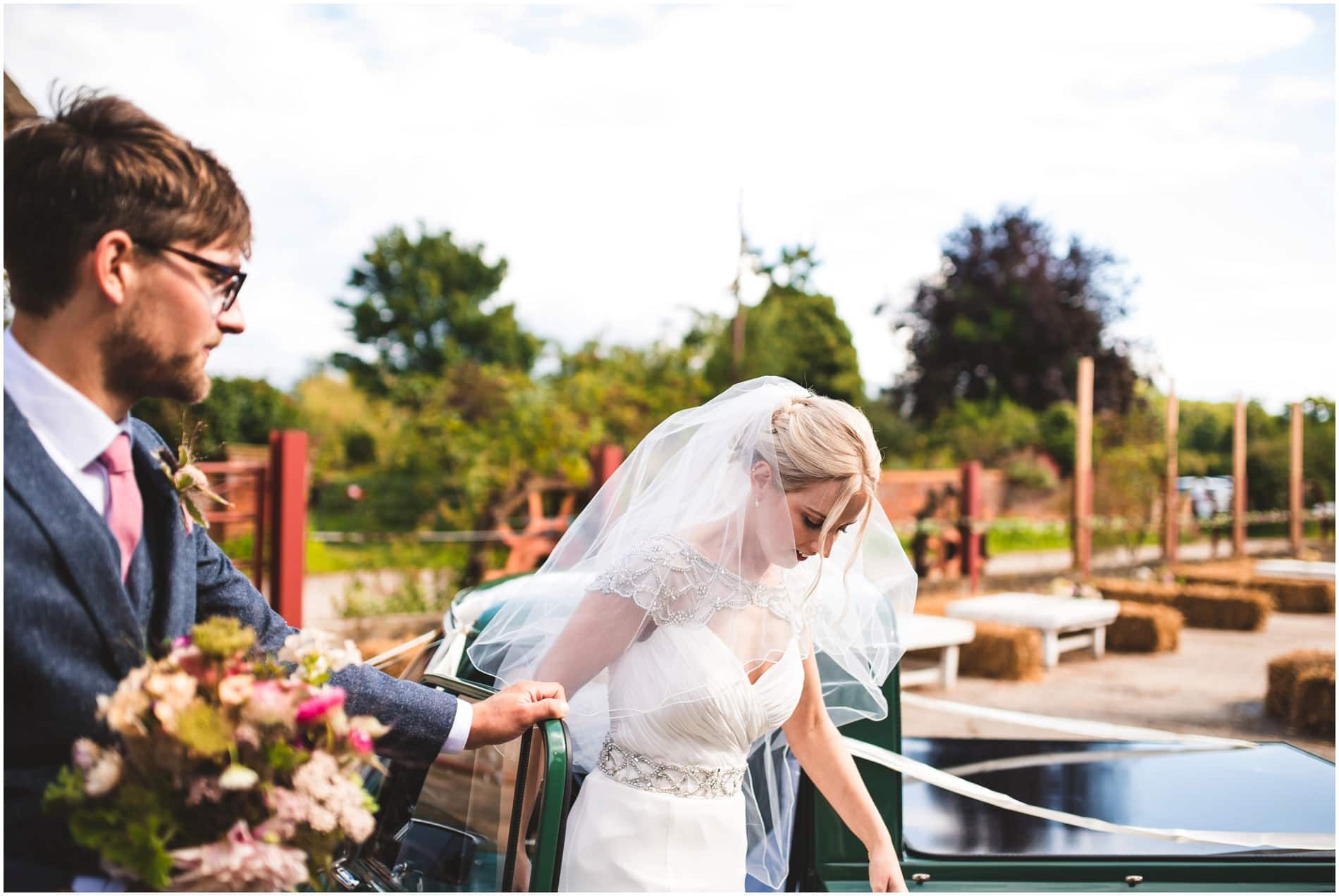 GLEBE FARM BARN WEDDING 