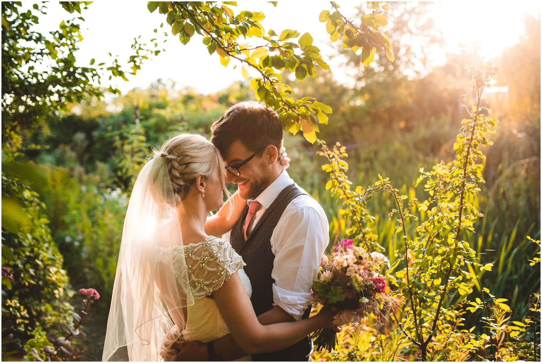 GLEBE FARM BARN WEDDING 