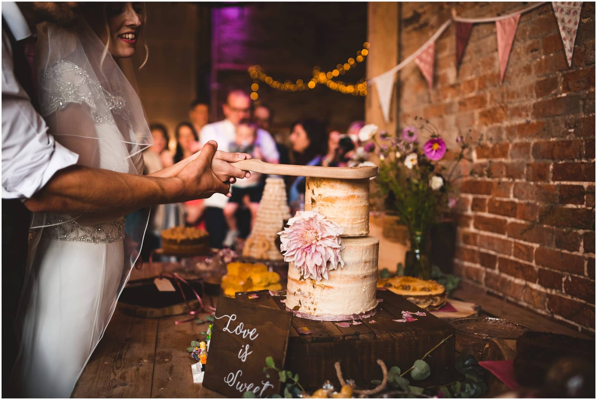 GLEBE FARM BARN WEDDING 