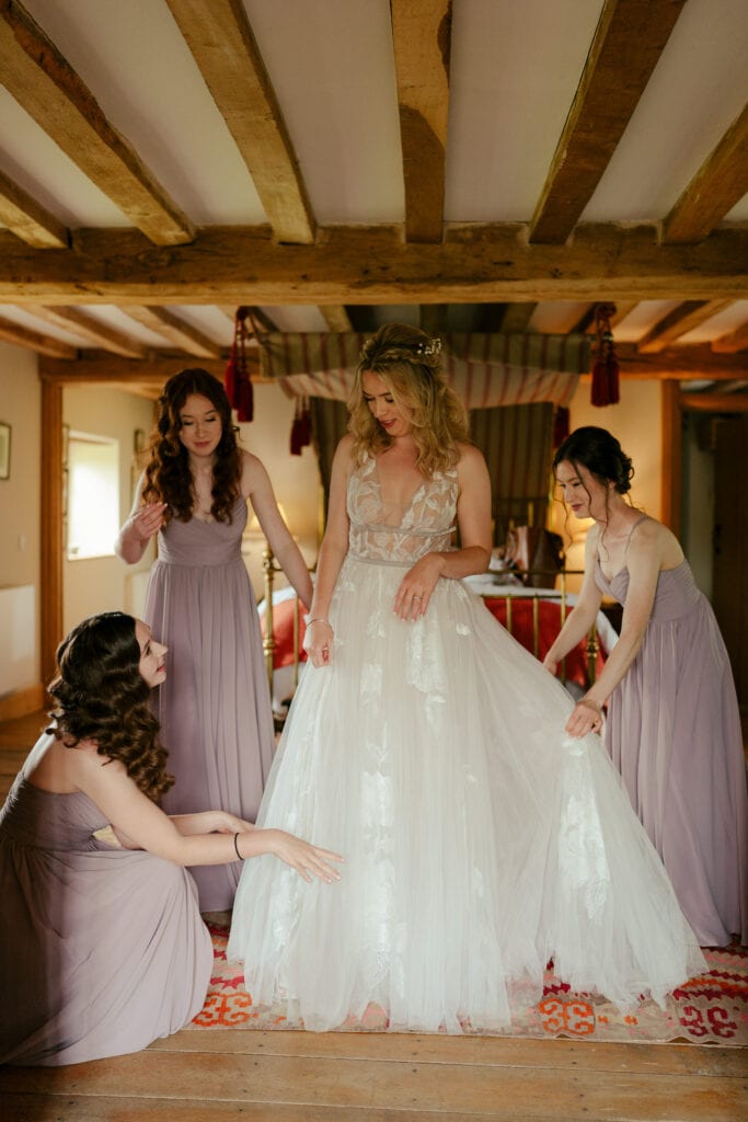 HALES HALL AND THE GREAT BARN WEDDING