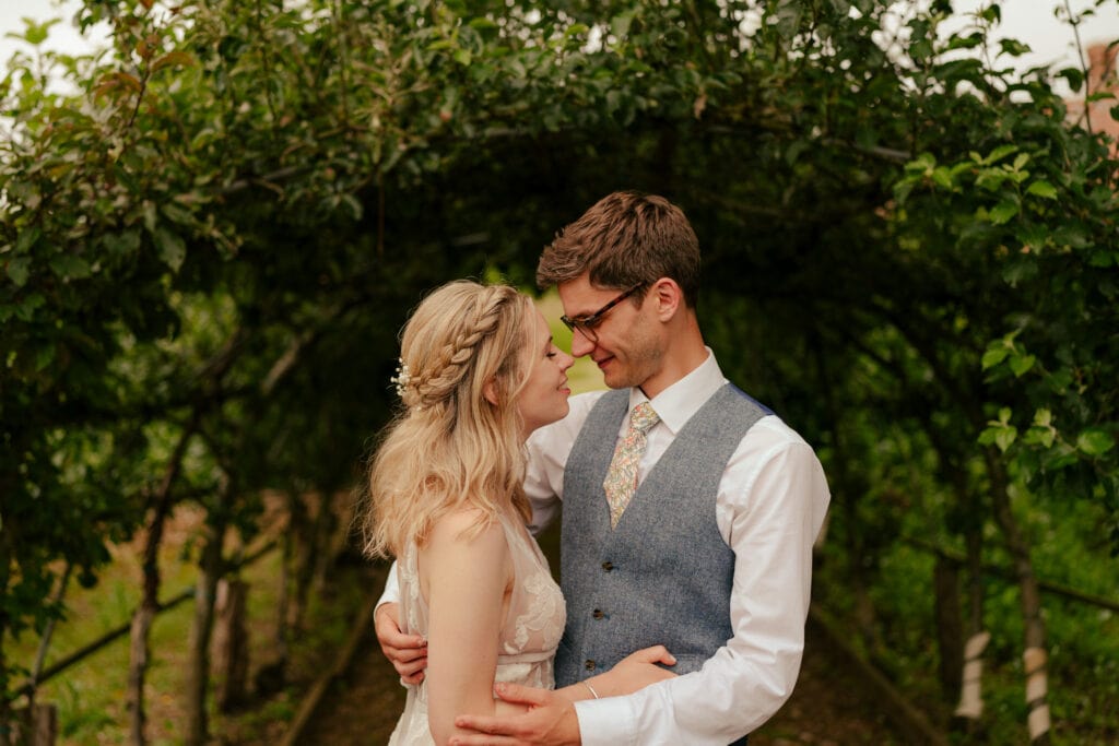 HALES HALL AND THE GREAT BARN WEDDING